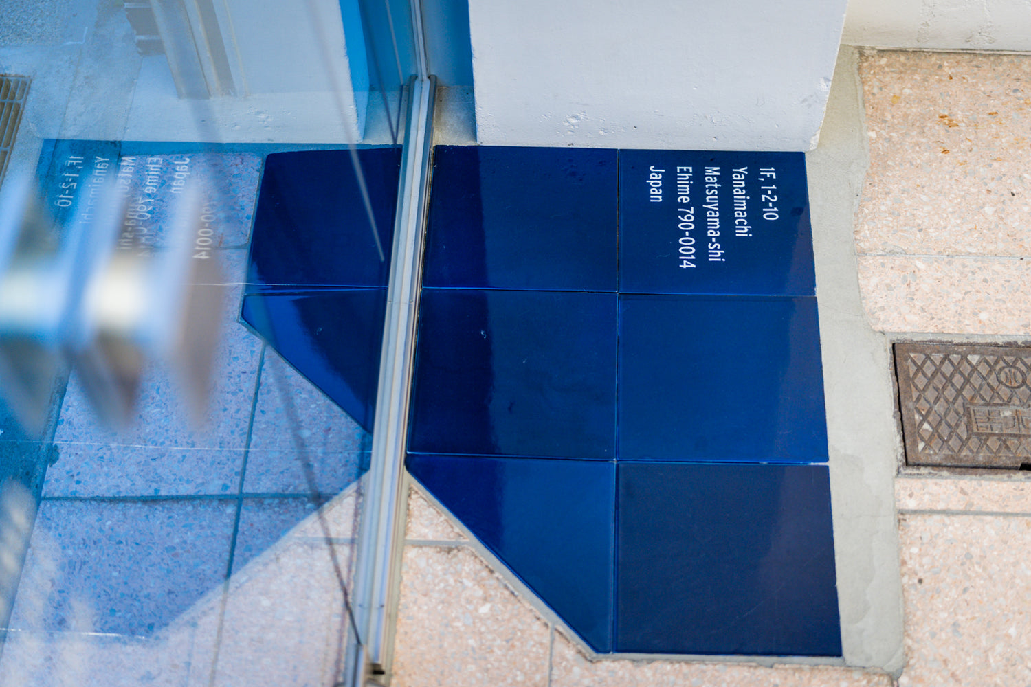 WHITE / BLUE 営業についてのご案内